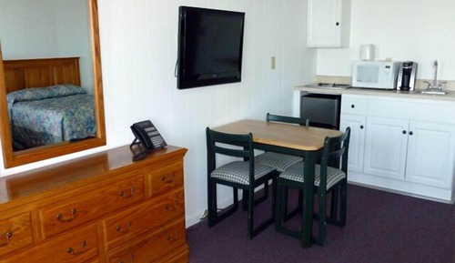 Room, Kitchenette