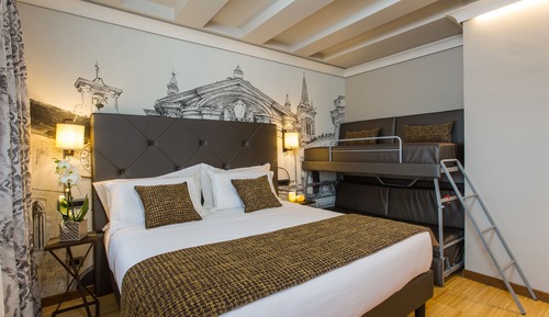 Deluxe Quadruple Room