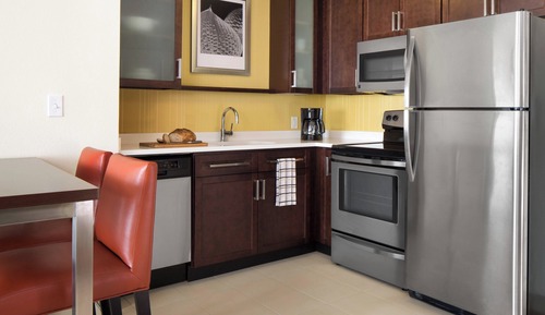Suite, 1 Bedroom (Mobility Accessible, Roll-In Shower)