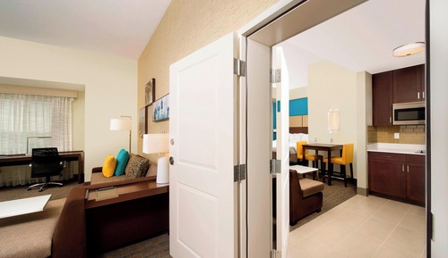 Suite, 1 Bedroom (Mobility/Hearing Accessible, Tub)