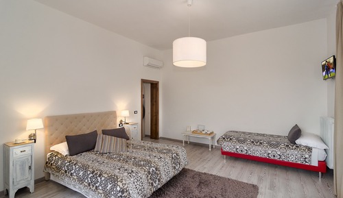 Quadruple Room, Terrace