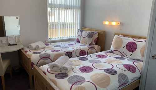 Twin Room, Ensuite