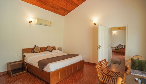 Lake View Premium Cottage on Ground Floor