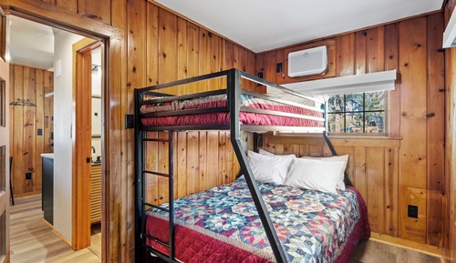 Cabin, Mountain View