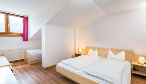 Classic Triple Room, Mountain View