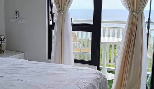 Condo, 1 Bedroom, Accessible, Balcony