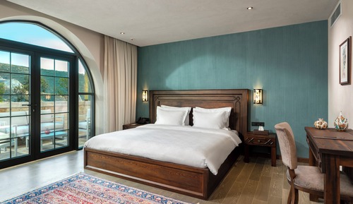 Presidential Suite, Garden View
