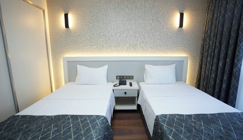 Twin Room, Balcony, City View