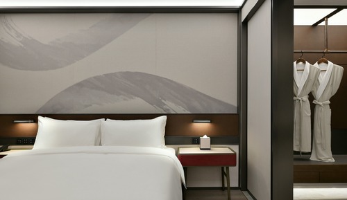 Deluxe Suite, Garden View