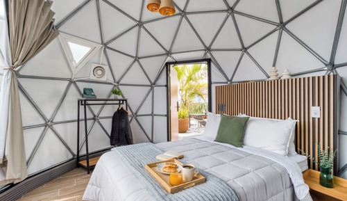 Comfort Tent, City View