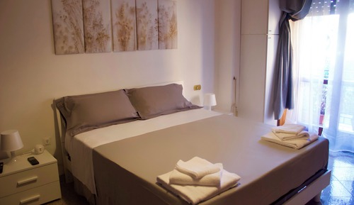 Comfort Condo, Balcony