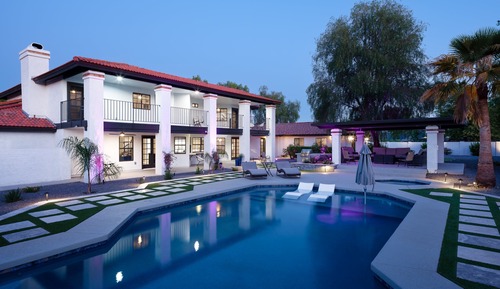 House (6 Bedrooms)
