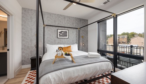 House (2 Bedrooms)