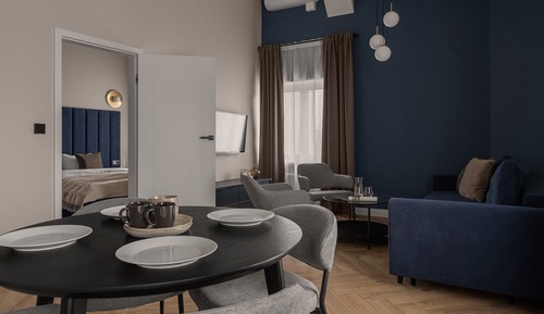 Suite, City View