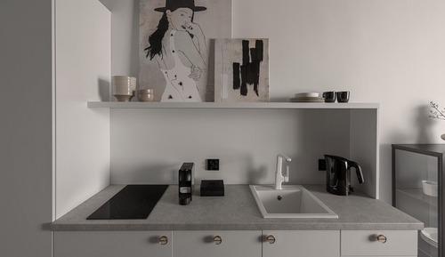 Suite, City View