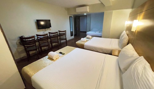 Superior Family Room