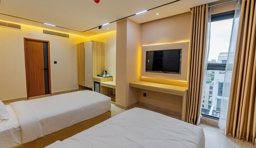 Deluxe Twin Room, City View