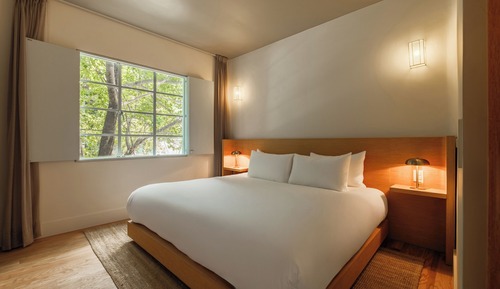 Deluxe Room, 1 King Bed