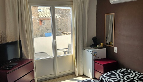 Room, Balcony, City View