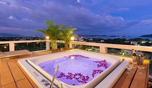 Villa, Balcony