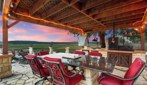 House, Multiple Beds, Patio (8)