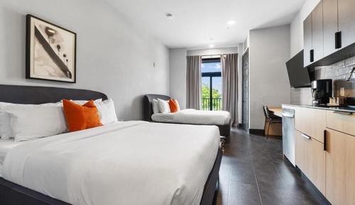 Standard Studio, 2 Queen Beds