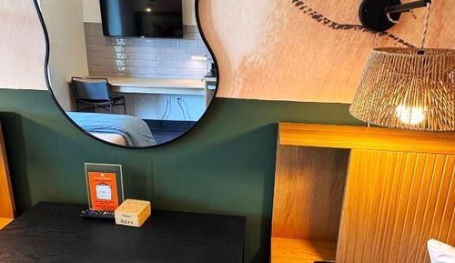 Deluxe Studio, 2 Queen Beds