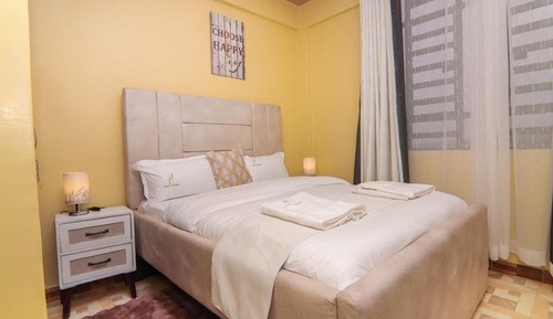 Deluxe Apartment, City View