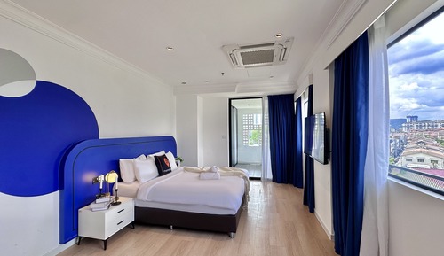 Grand Suite, City View