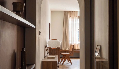 Deluxe Suite, City View