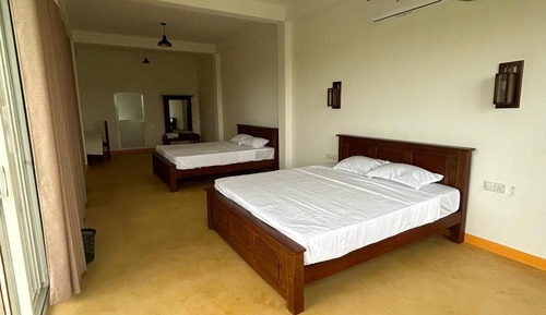 Deluxe Suite, Lake View