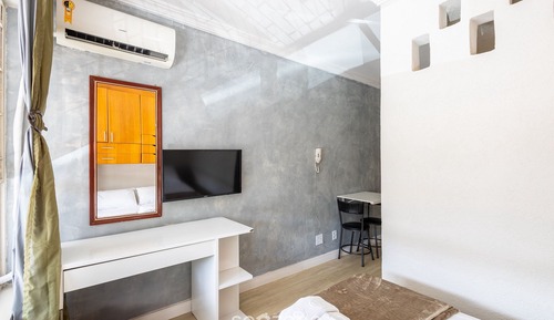 Basic Apartment