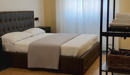 Double Room, 1 Double Bed