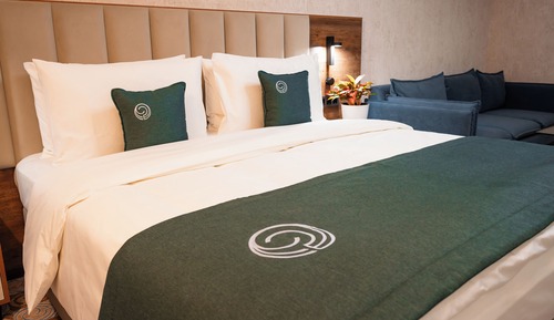 Luxury Suite, City View