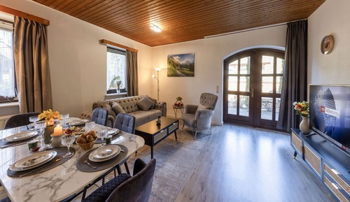 Deluxe Condo, Garden View