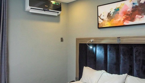 Deluxe Room, Balcony, City View
