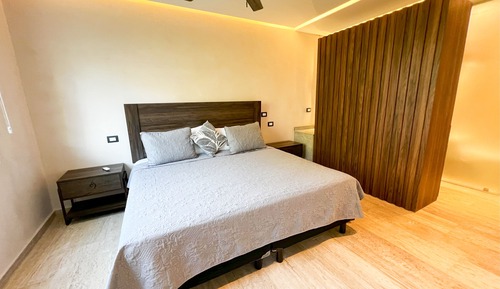 Luxury Apartment, Balcony, Golf View