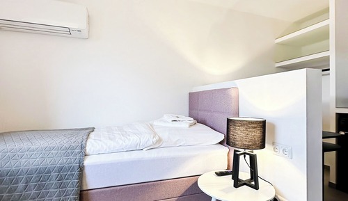 Classic Single Room