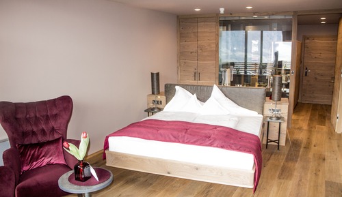 Deluxe Twin Room, 1 Double Bed, Balcony, Mountain View