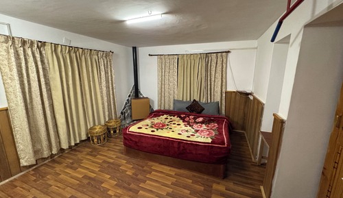 Double Room, Mountain View