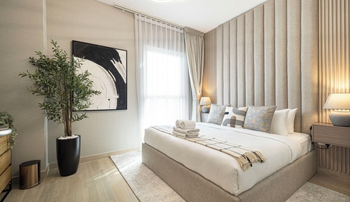 Superior Apartment, Canal View