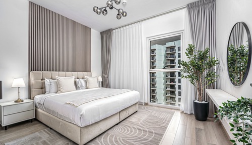 Signature Apartment, Canal View