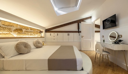Premium Quadruple Room