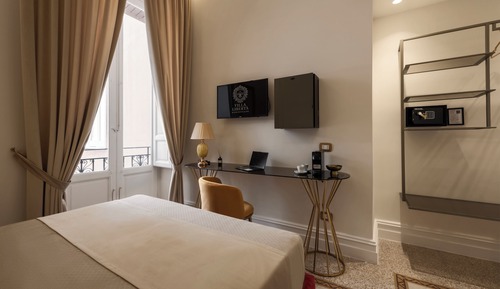 Luxury Room