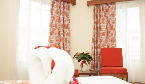 Deluxe Double Room, City View