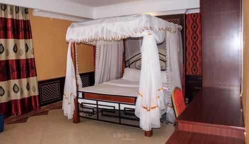 Standard Double Room, Garden View