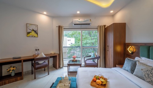 Executive Room, Balcony, Hill View