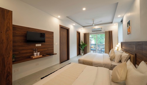 Family Quadruple Room, Balcony, Hill View