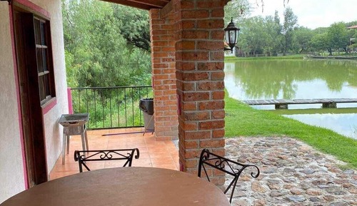 Family Cabin, Lake View