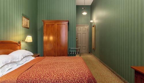 Classic Double Room